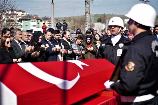 Şehit Polis Memuruna Son Görev
