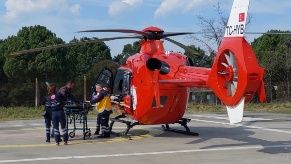 Beyin Kanaması Geçiren Adam Helikopter Ambulansla Samsun'a Getirildi