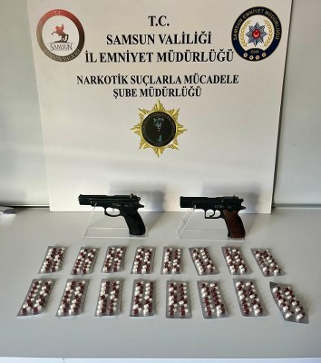 Narkotik Ekipleri 4 Bin 762 Adet Sentetik Ecza Ele Geçirdi 