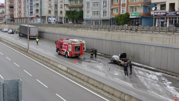 Samsun'da Feci Kaza : Yanarak Can Verdiler