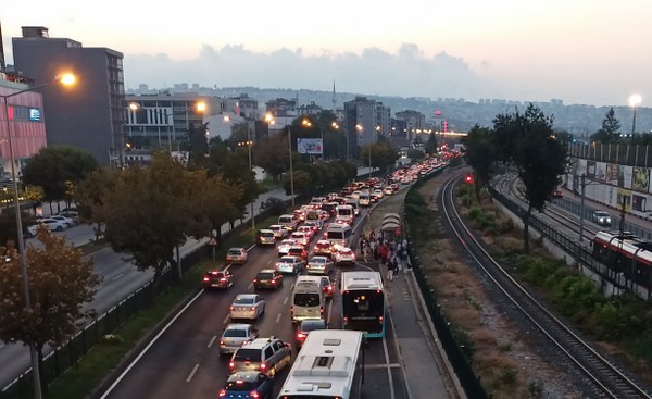 Büyük Trafik Denetimi 239 Araç Trafikten Men Edildi