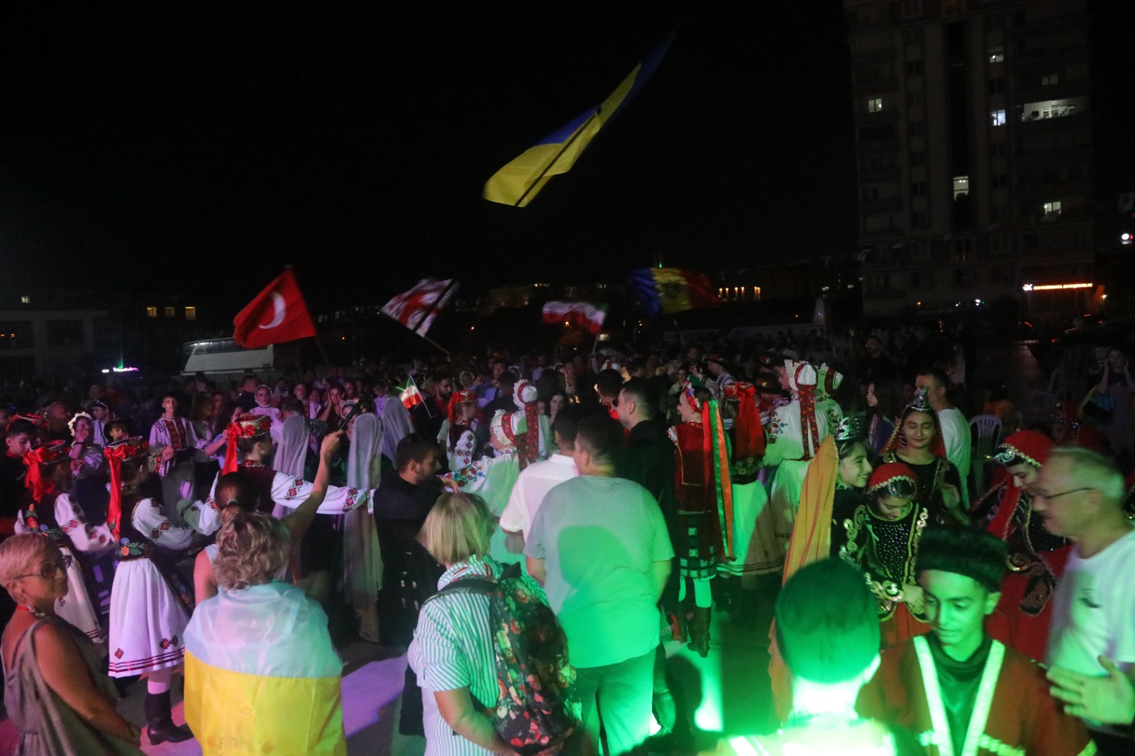 Festival coşkusu Atakum’un   dört bir yanında