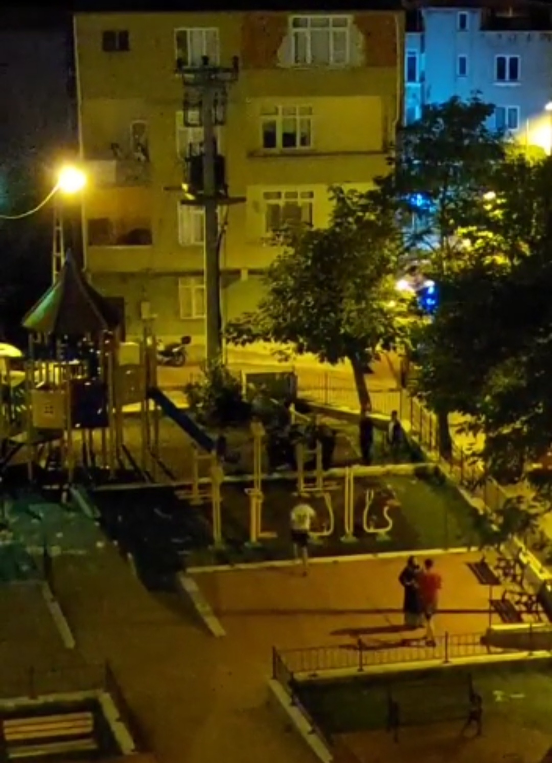 Yaşar Doğu Parkında Kavga