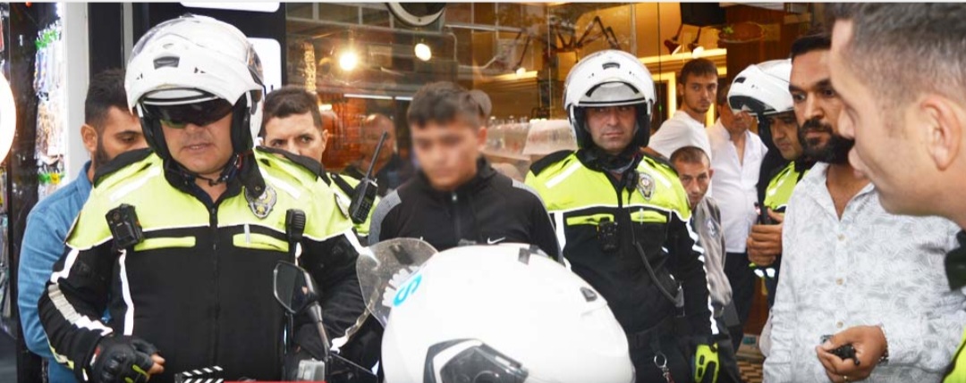 Ehliyetsiz Sürücü Trafiği Altüst Etti