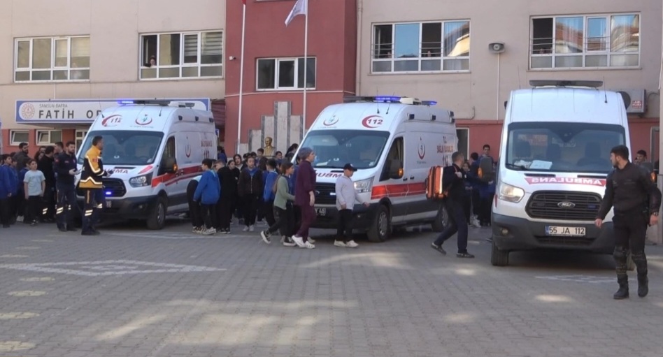Bafra Fatih Ortaokulunda Zehirlenme