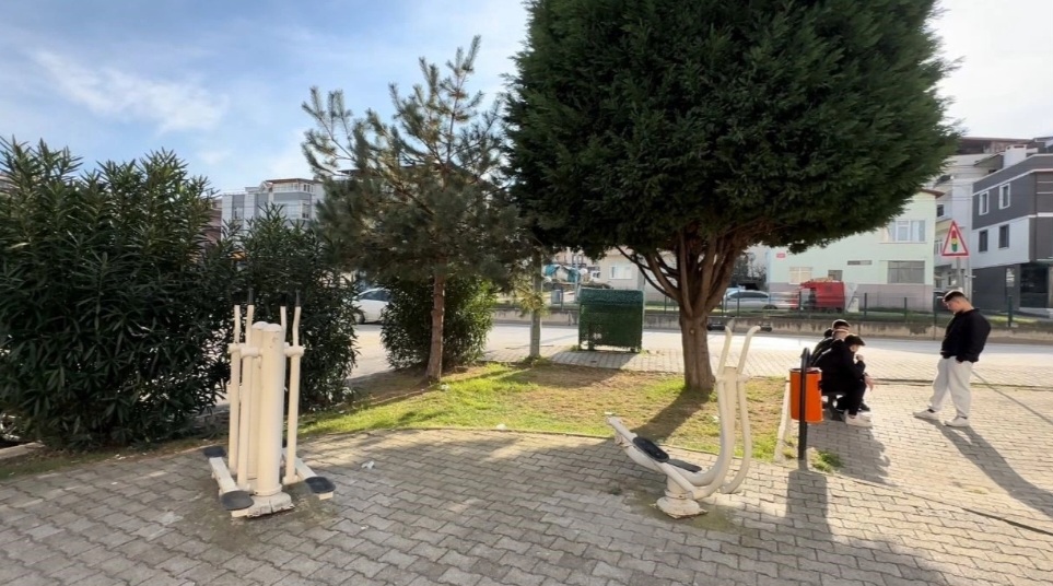 Atakum da Kurs Çıkışı Bıçaklı Kavga