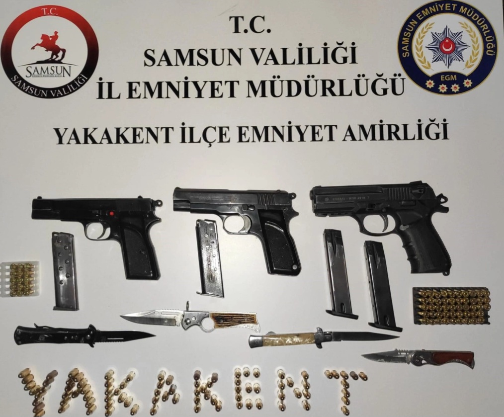 Aranan Firari Kahvehane de Yakalandı 