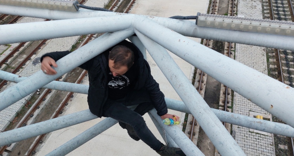 Çocuklarını Göremeyen Baba Köprüye Çıktı 