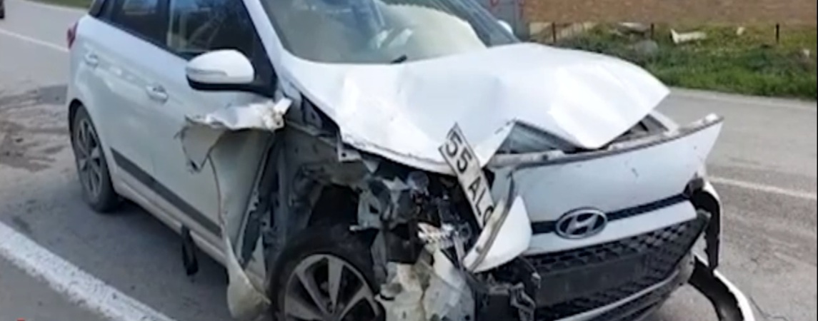 Samsun da İki Araç Çarpıştı 