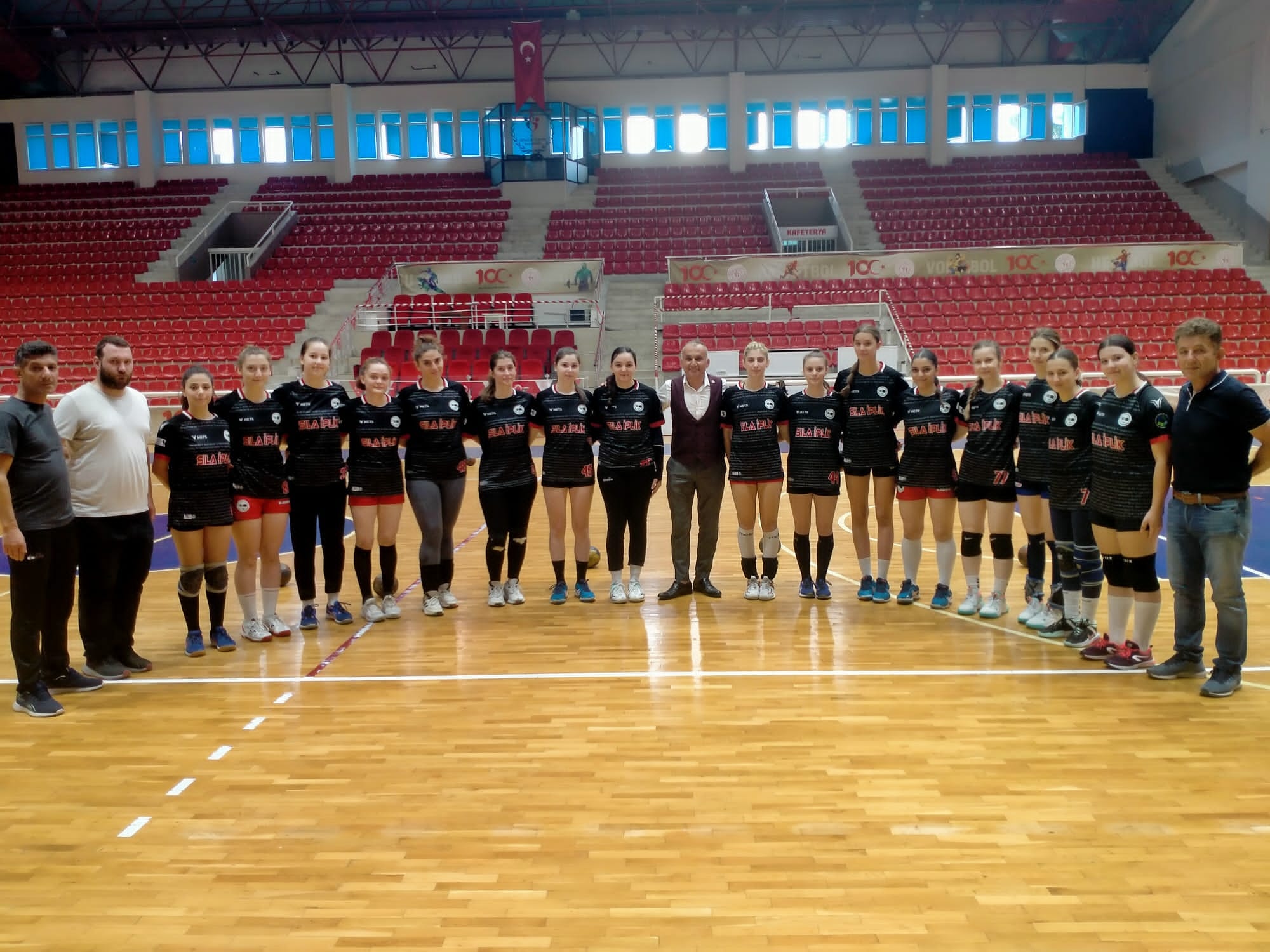 Samsun Gençlik Spor Kadın Hentbol Takımı 1. Ligde