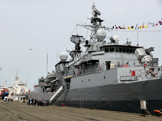 Samsun da Türk Deniz Kuvvetlerinin TCG-Yıldırım Fırkateyni ve Sahil Güvenlik Arama Kurtarma Gemisi TCSG-Dost Ziyarete Açıldı 