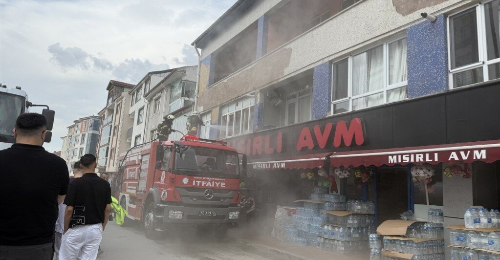 Depoda Çıkan Yangın Paniğe Neden Oldu 