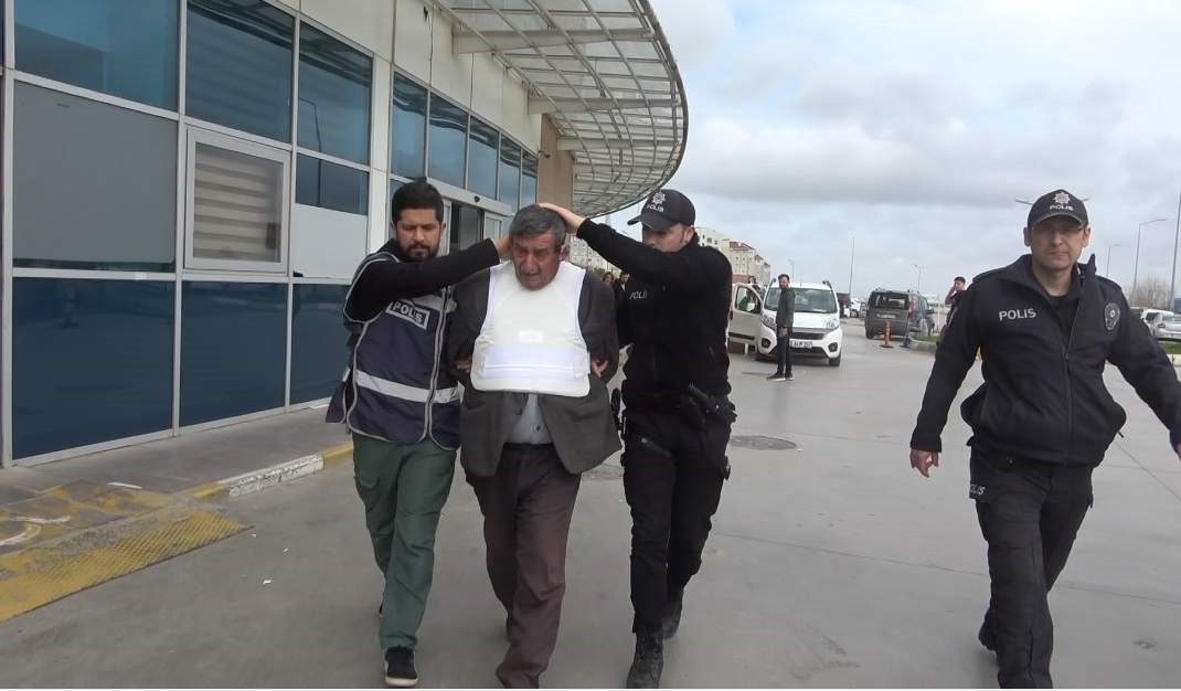 Boşanmak Üzere Olduğu Eşini Silahla Yaralayan Şahıs Gözaltına Alındı