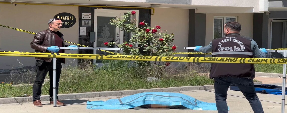 3.Kattan Düşerek Hayatını Kaybetti 