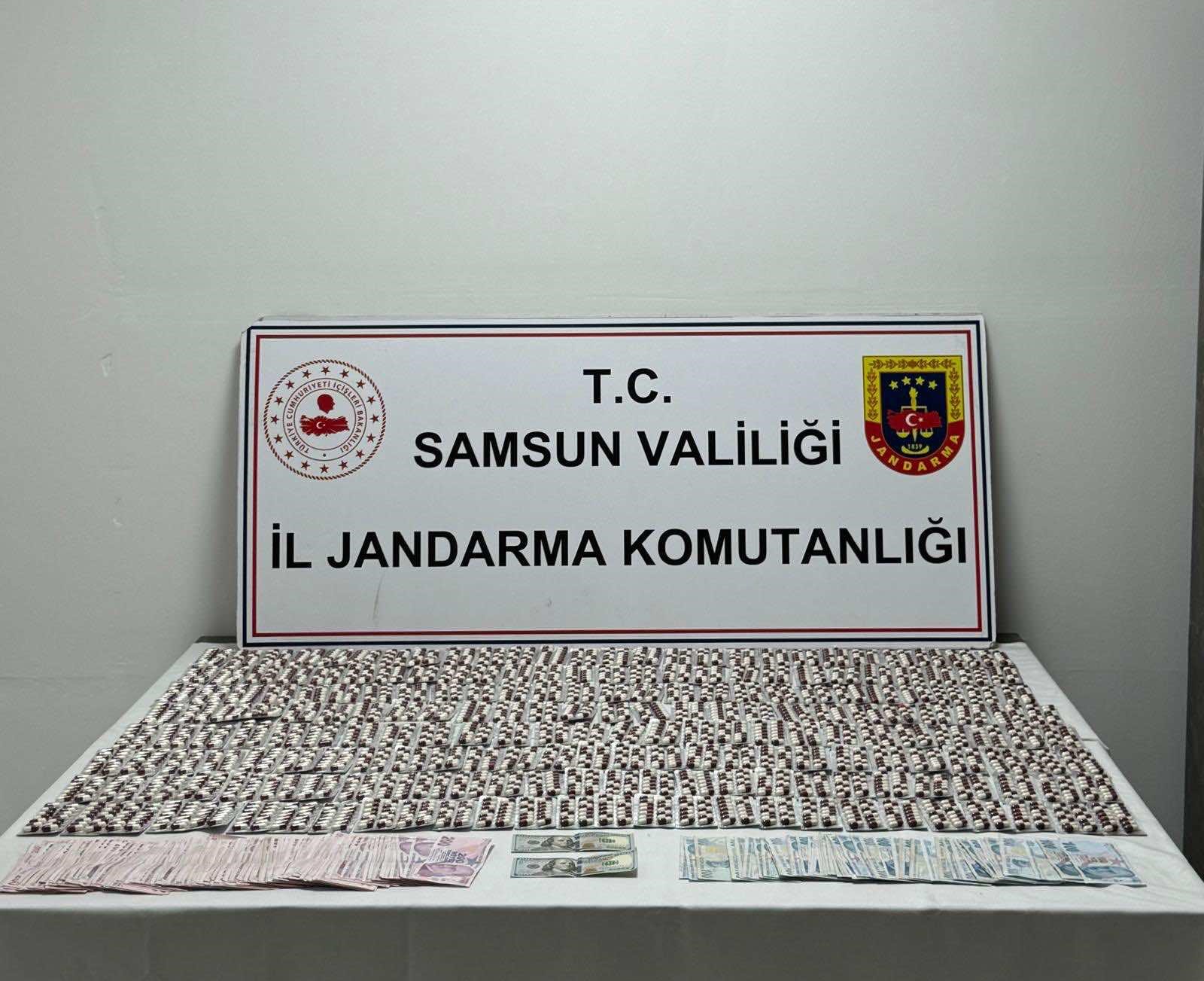 Samsun da 4555 Adet Sentetik Ecza Ele Geçirildi 