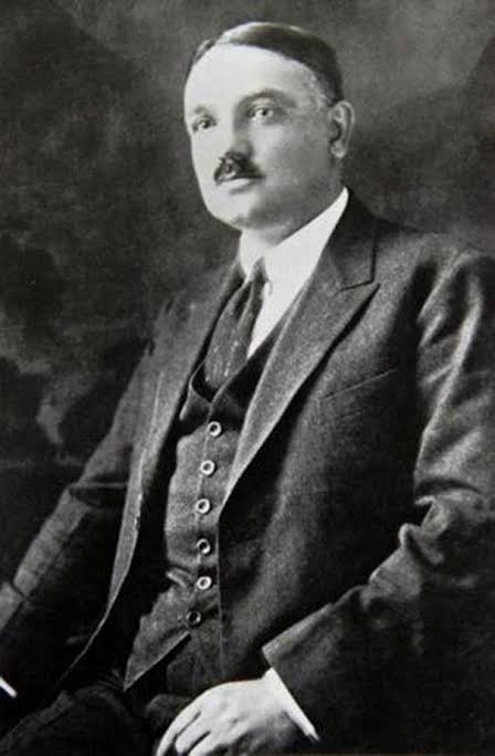 Yahya Kemal Beyatlı'nın Bilinmeyen Şiiri
