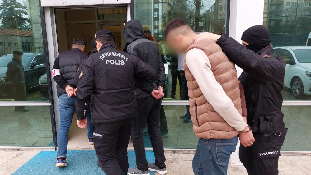 Otel Odasına Uyuşturucu Baskını