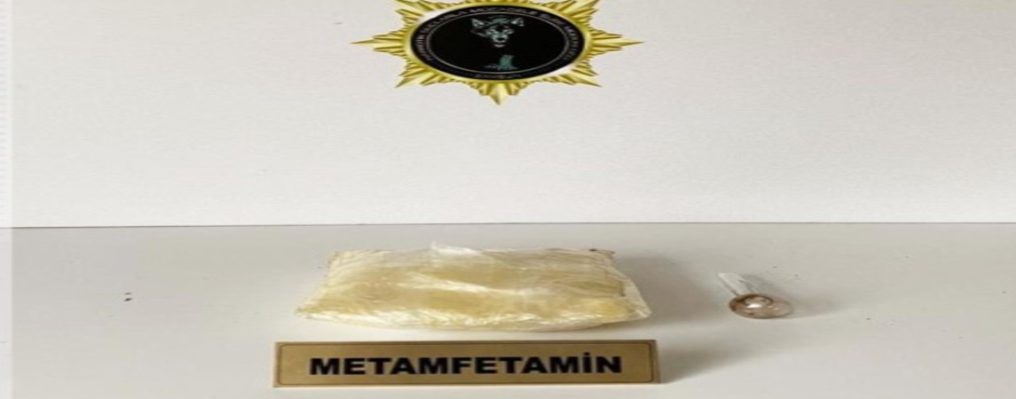 Şüpheli Araç da 305,35 Gram Metamfetamin  Ele Geçirildi 