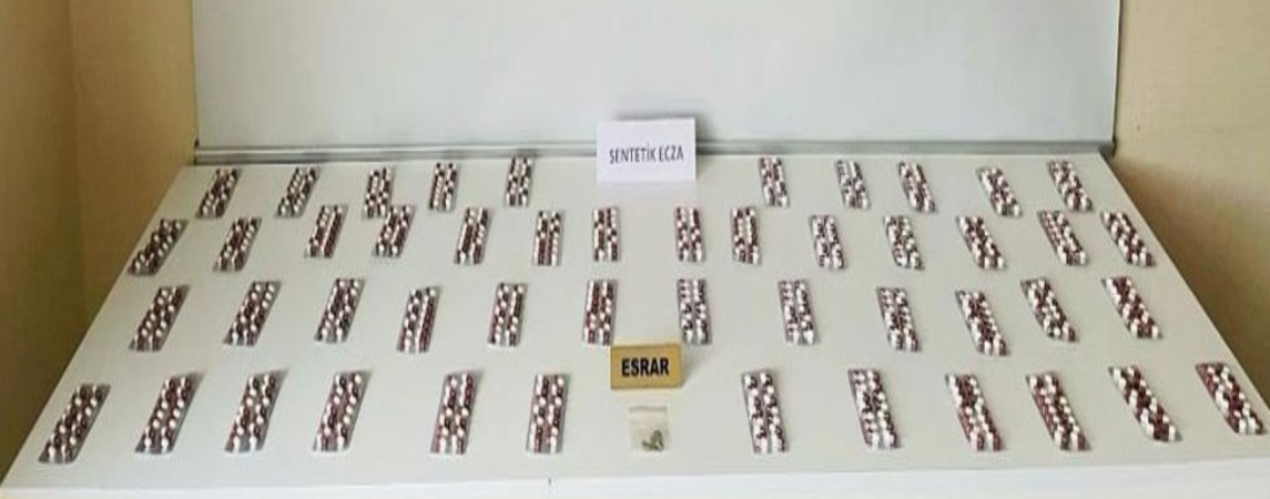 Atakum da Sentetik Ecza Ele Geçirildi 