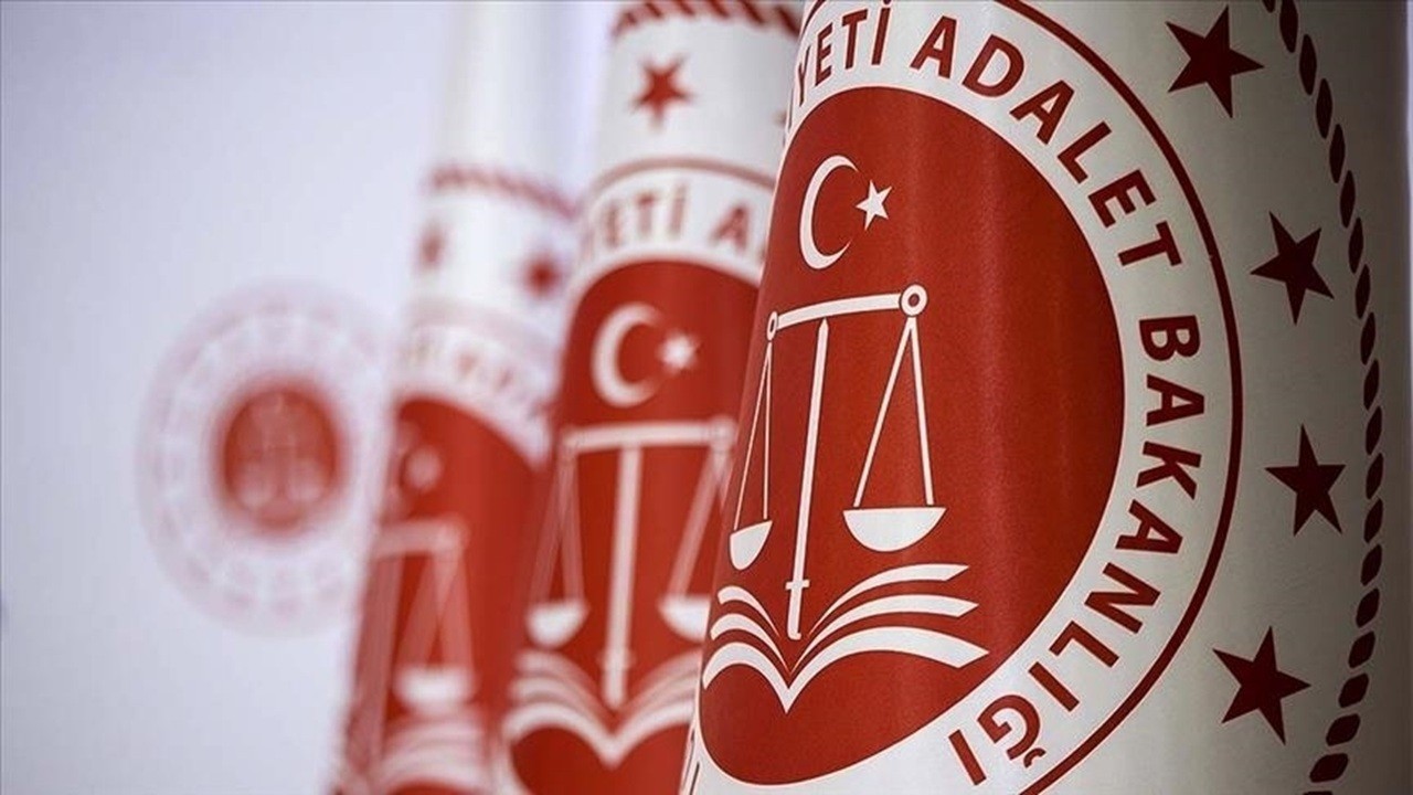 Adalet Bakanlığı Memur Alımında 35 Yaş Sınırı Kalktı 