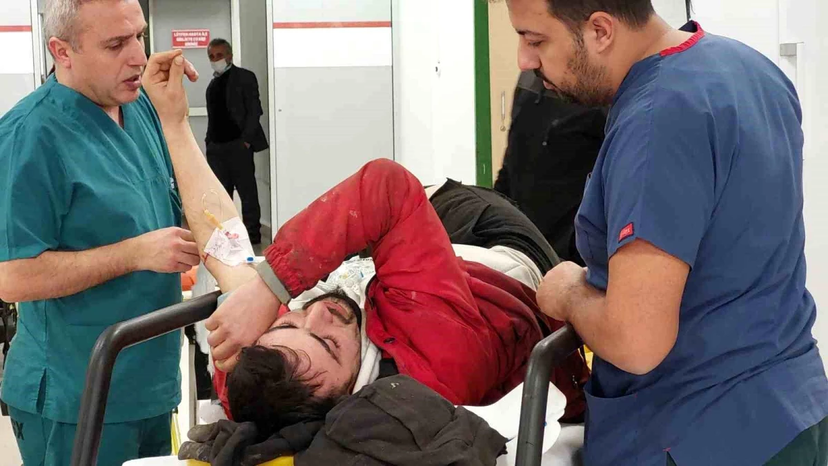 Kullandığı Traktörün Tekeri Üzerinden Geçen Sürücü Hastanelik Oldu