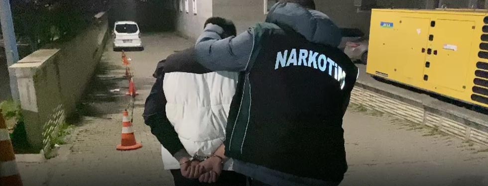 Uyuşturucu Suçundan Aranan 2 Kişi Yakalandı
