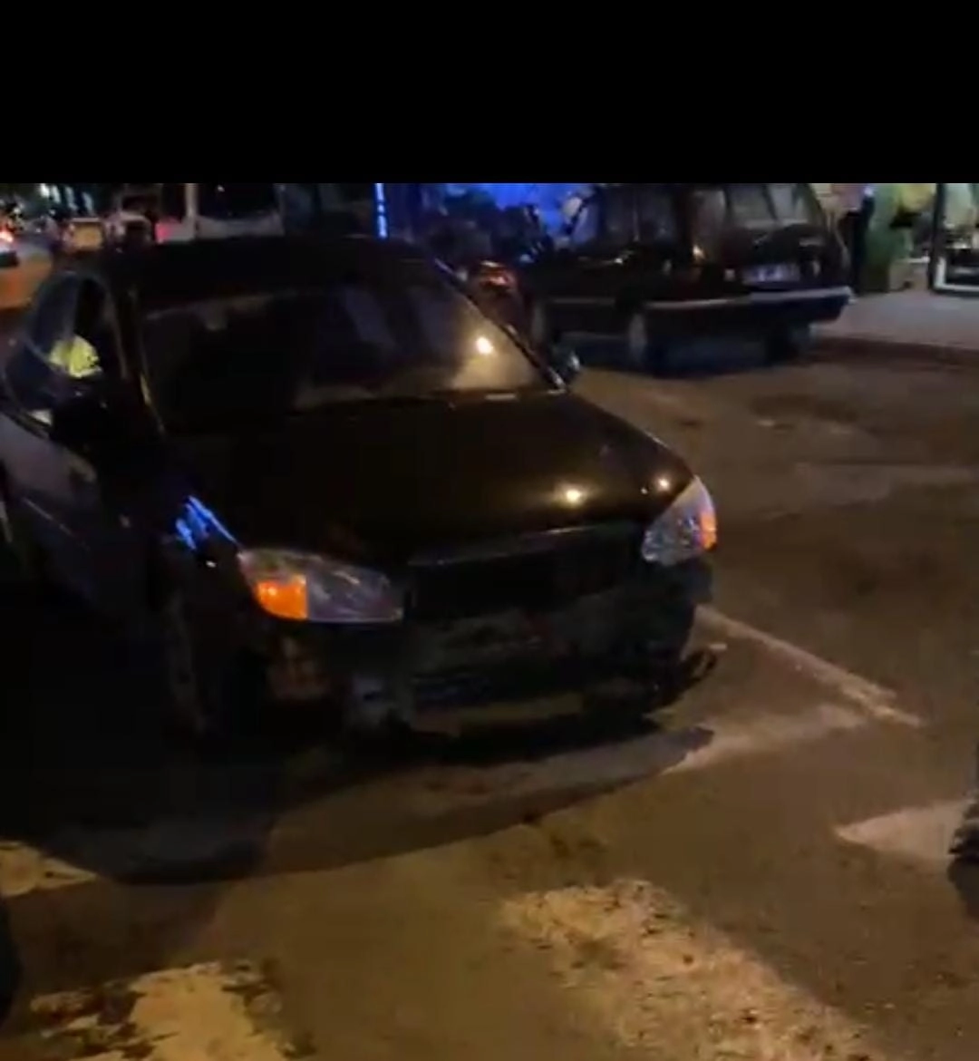 Otomobille Motosiklet Çarpıştı